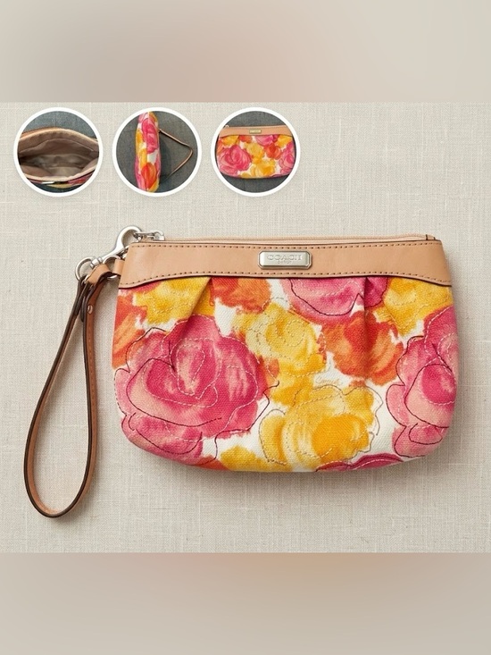 Coach Handbags - COACH Ashley Vintage Pleated Floral Canvas Wristlet Tan Leather Trim - EUC